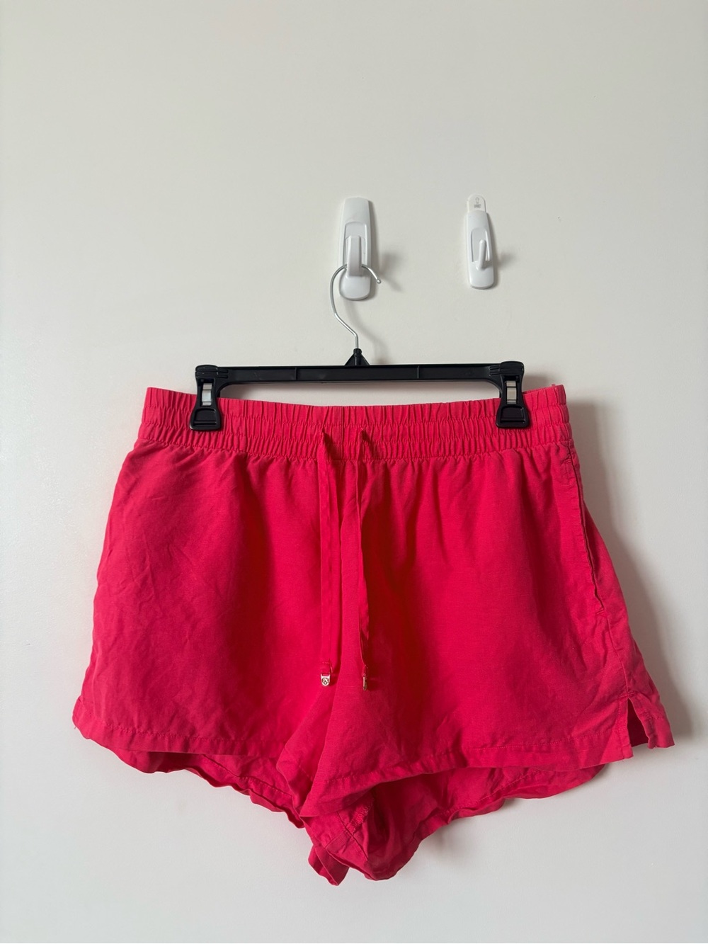 Victoria’s Secret Linen-Blend Beach Cover-Up Shorts - Picture 2 of 5